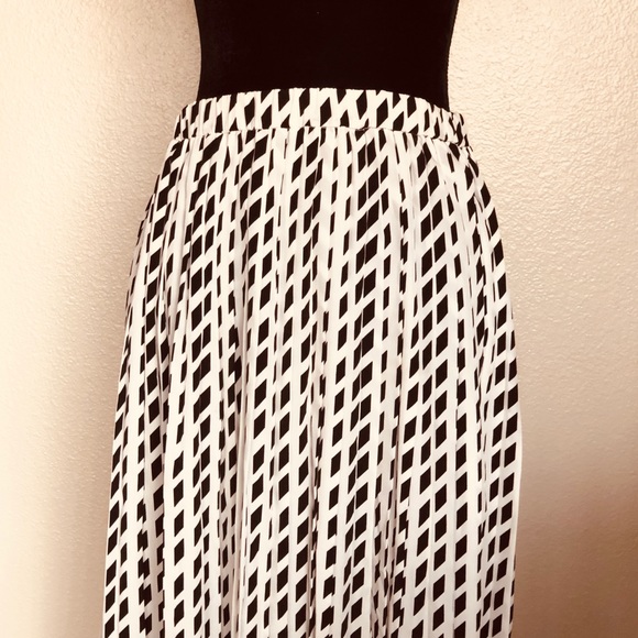 Skirt - Picture 1 of 1